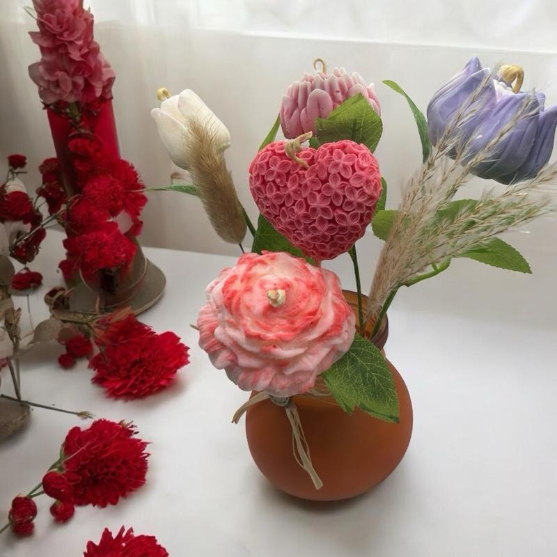 Candle Flowers with Vase - Unique Gift Candle Melts for Valentine's Day -
